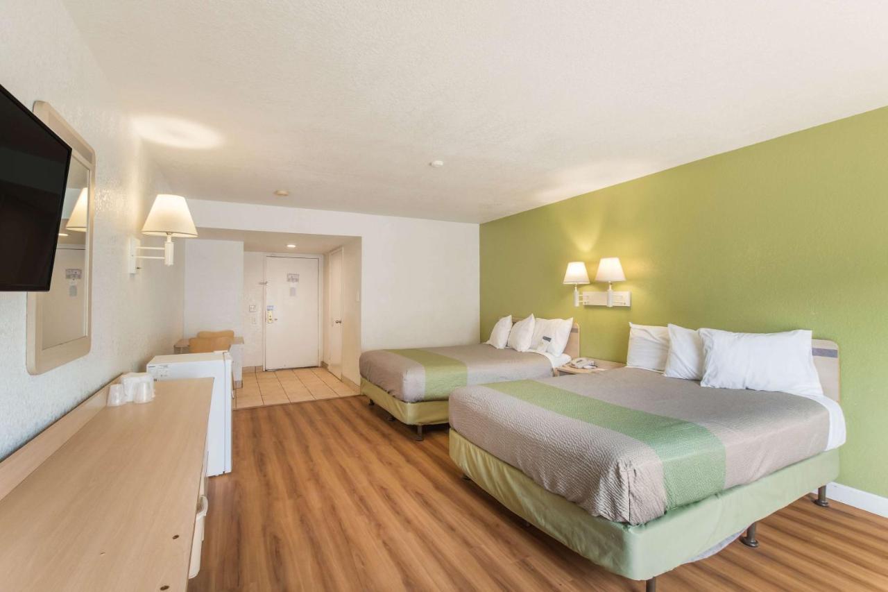 Motel 6 Hemet Eksteriør billede