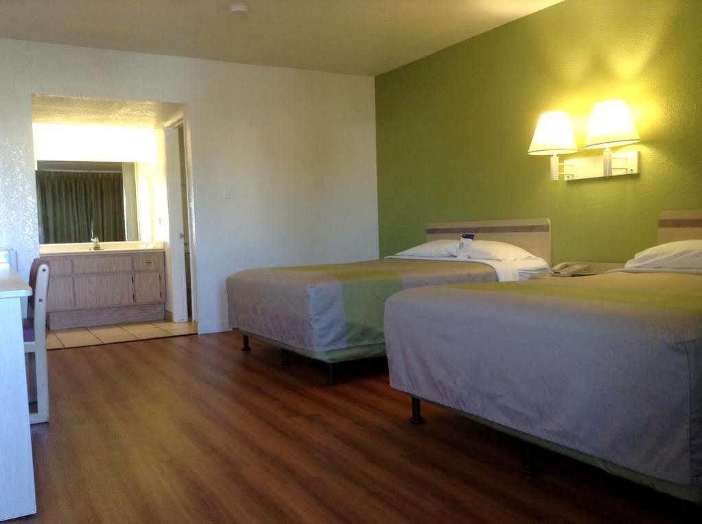 Motel 6 Hemet Eksteriør billede
