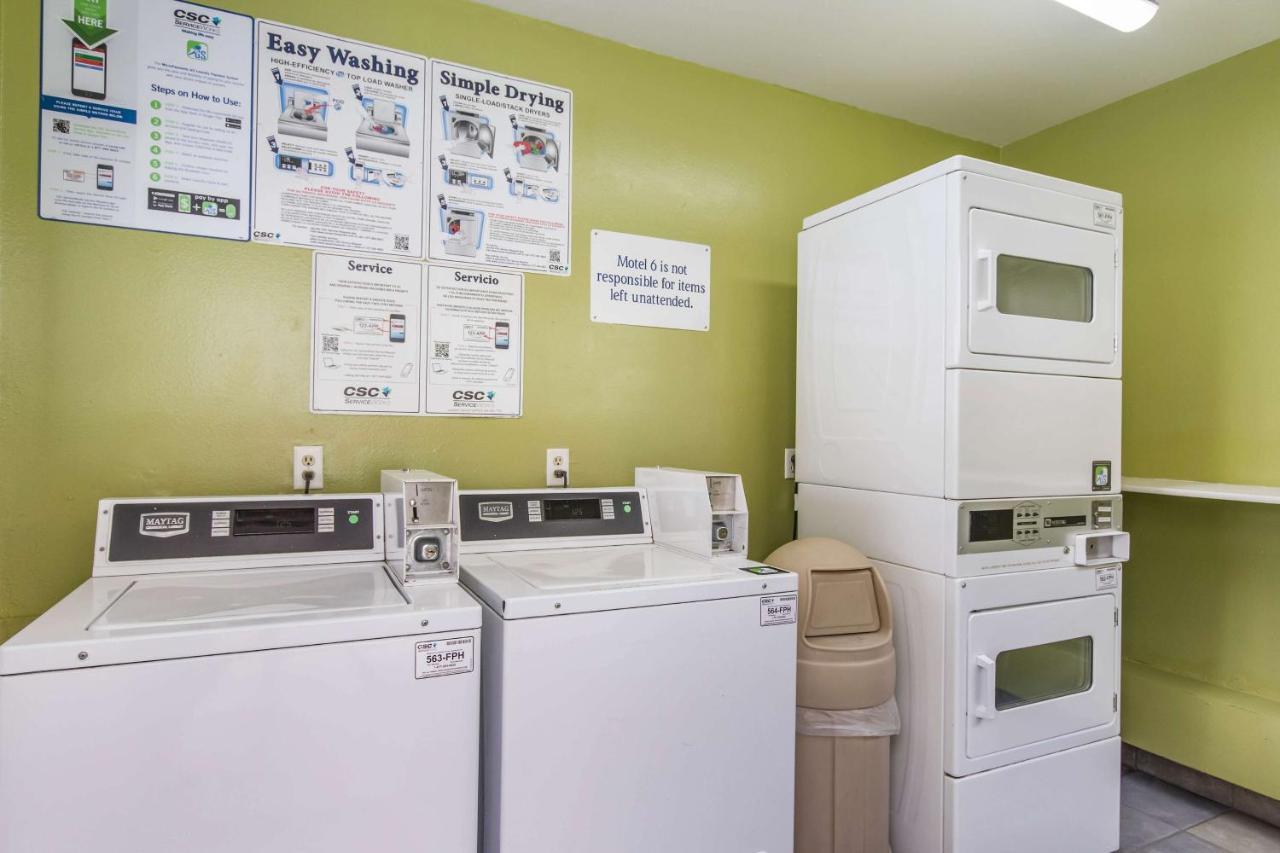 Motel 6 Hemet Eksteriør billede