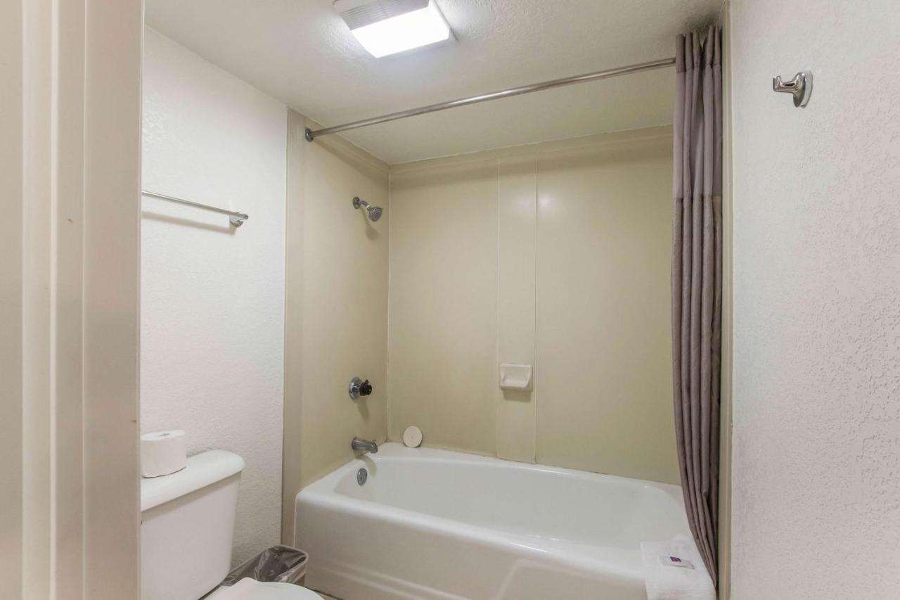 Motel 6 Hemet Eksteriør billede